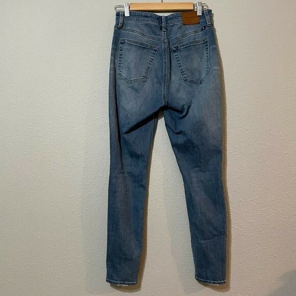 Lucky Brand Womens Blue Distressed Denim Button Fly Denim Skinny Jeans Size 6/28 - Picture 2 of 7